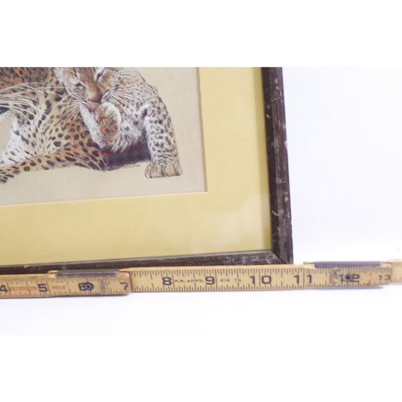 Leopard print frame, Animal print design, Exotic pattern, Wild and trendy, Bold - Picture 2 of 4